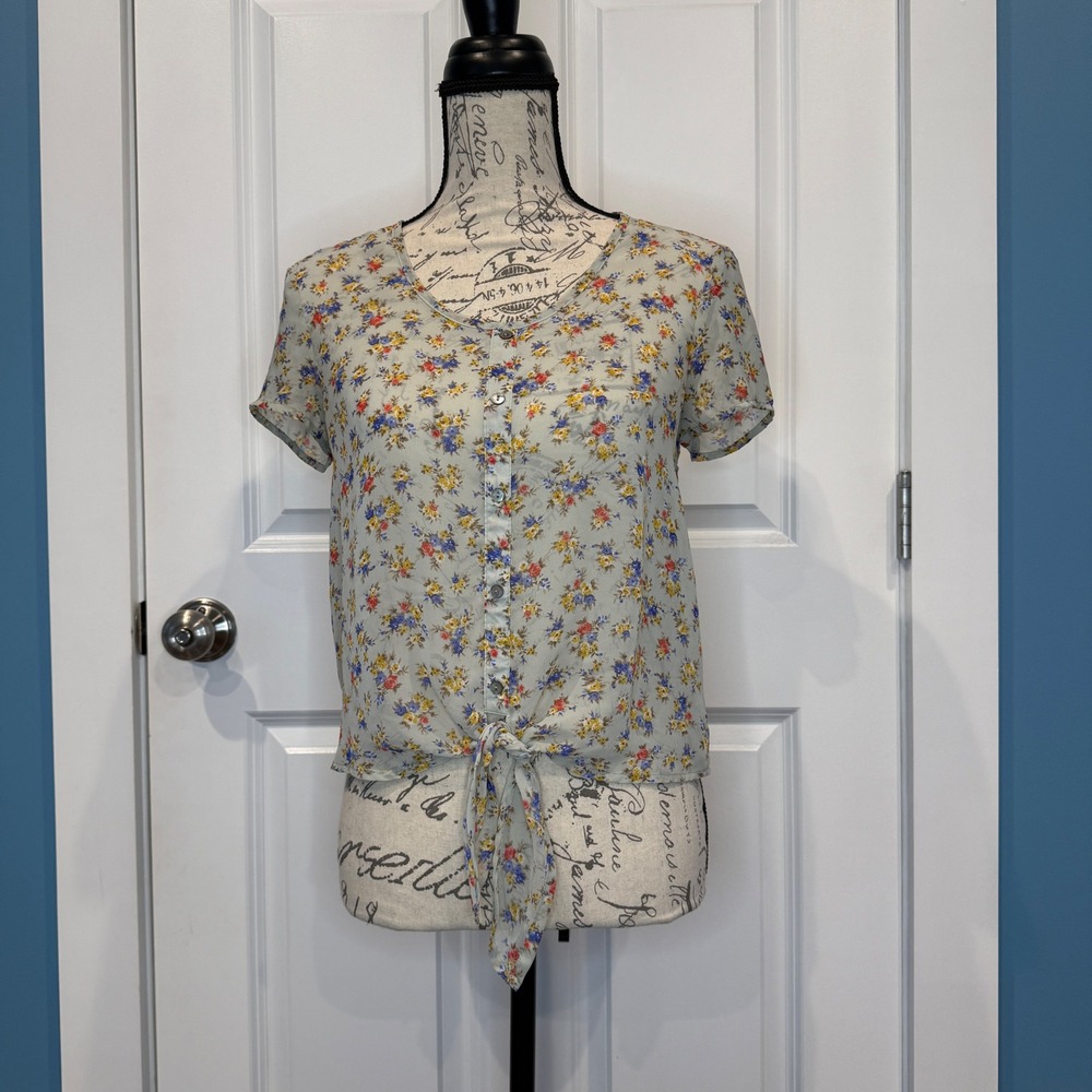 Wet‎ Seal Short Sleeve Floral Tie Front Button Up Blouse Top Size Small